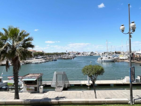 Charmant P2 Cabine, vue exceptionnelle sur le port